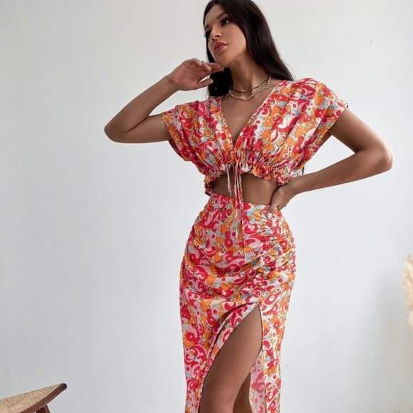 Aveloria Allover Print Cut-waist Ruched Slit Side Dress 2 Piece Sz L - Picture 1 of 7